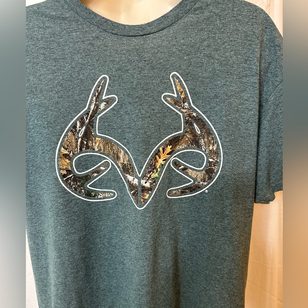 Green Camo Antler Graphic Tee Rustic Outdoor Style Men’s M - Picture 3 of 6
